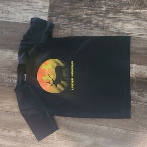 Boys under armour short sleeve top